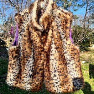 Peter Nygard Leopard Print Faux Fur Vest